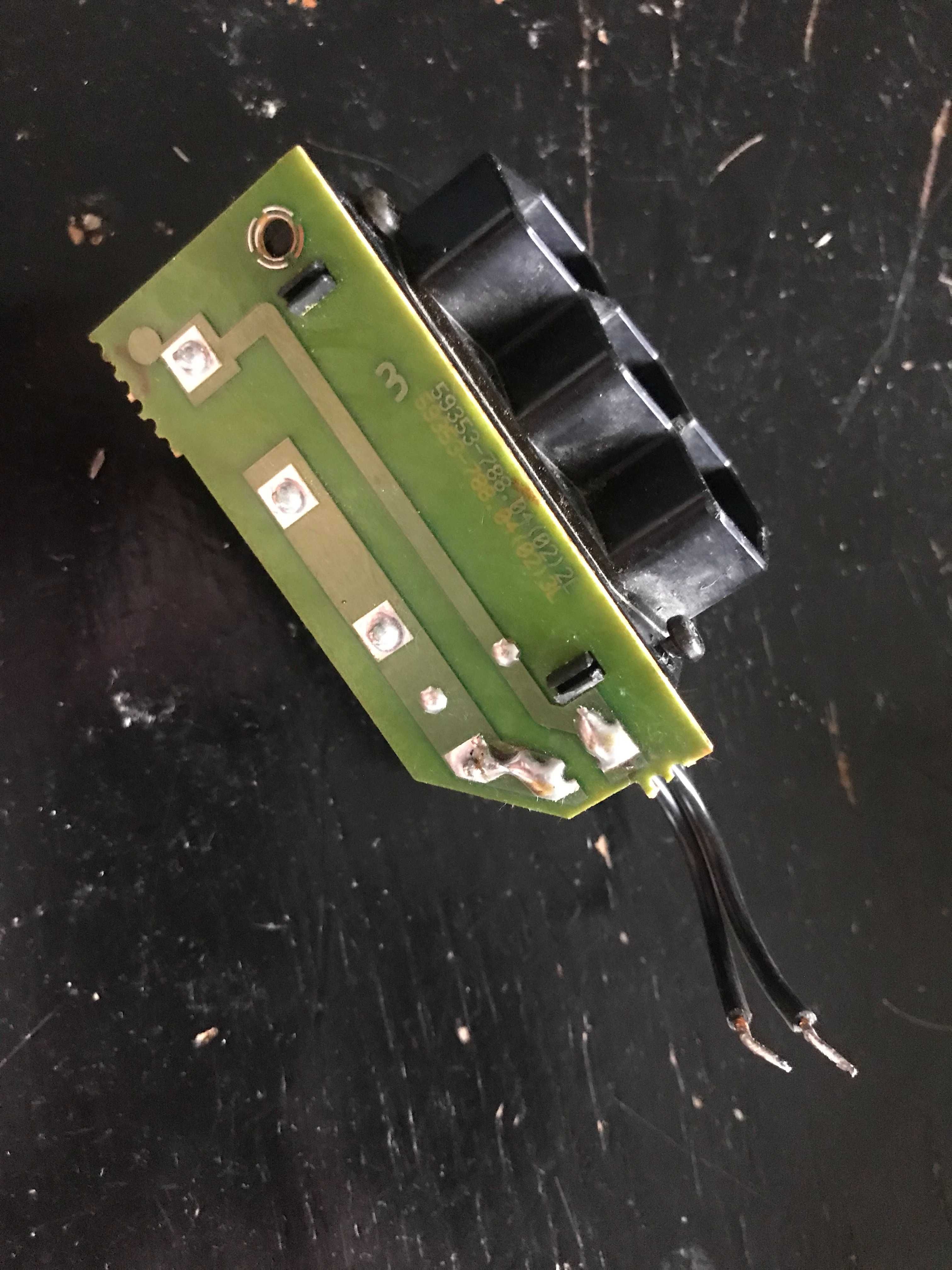 outlet variabil 220