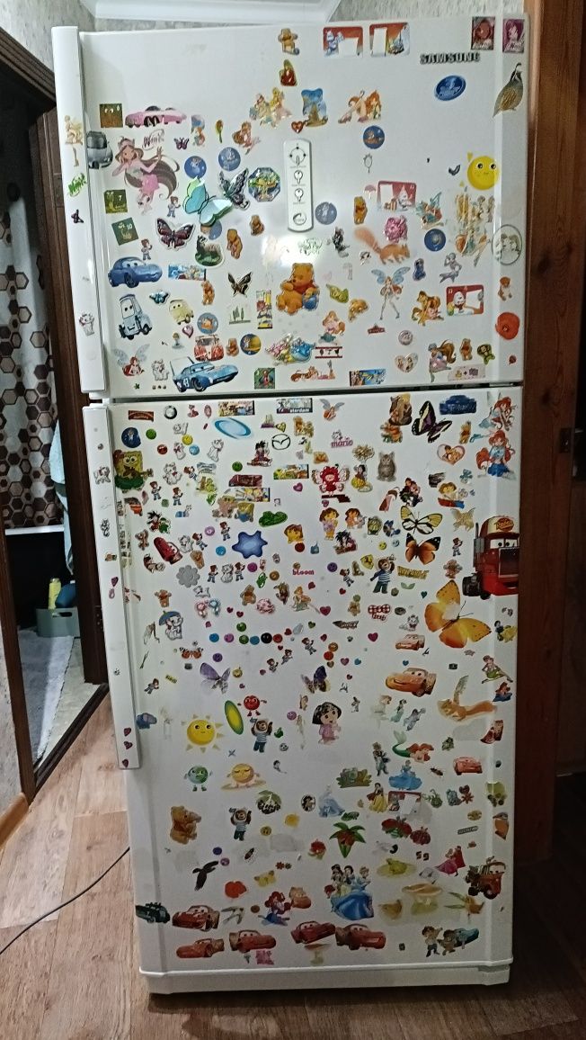 Холодильник Samsung