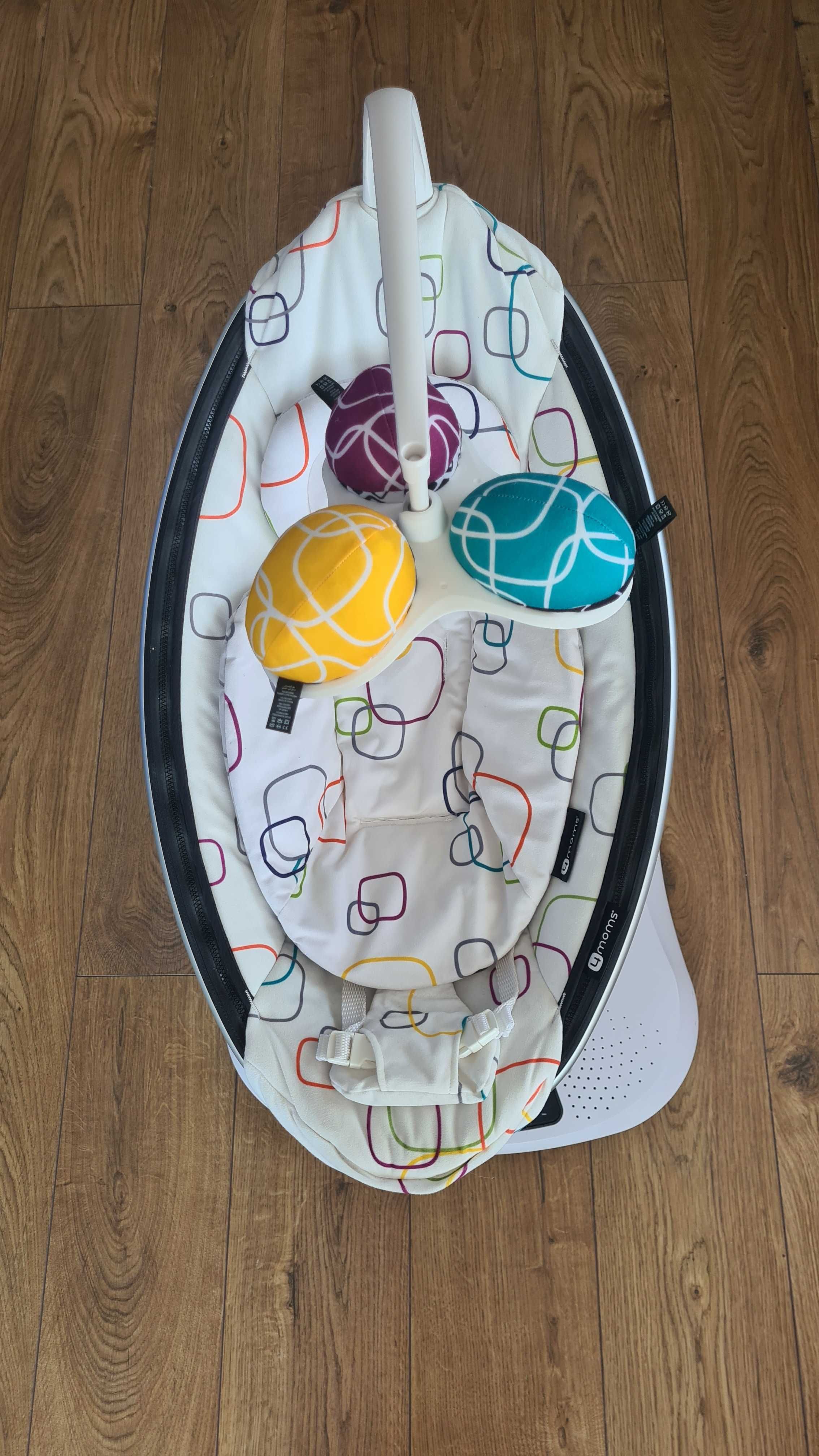 Електрическата бебешка люлка mamaRoo