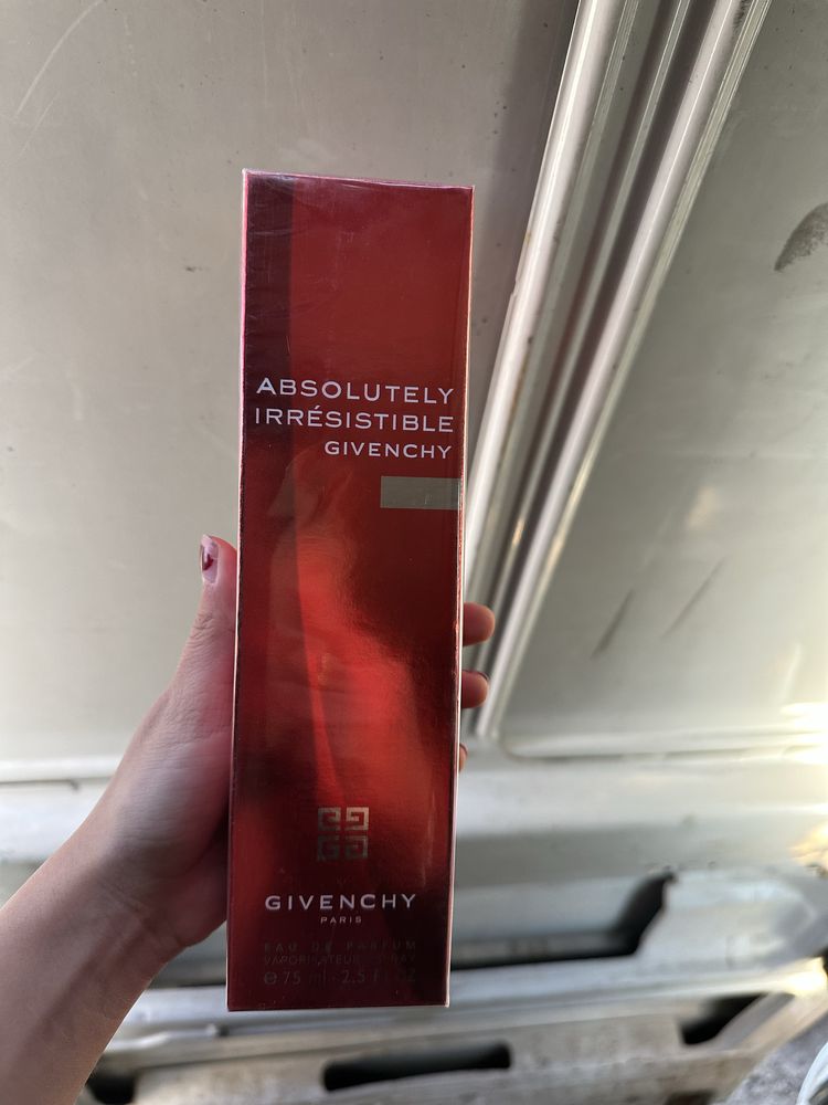 Absolutely irresistible givenchy