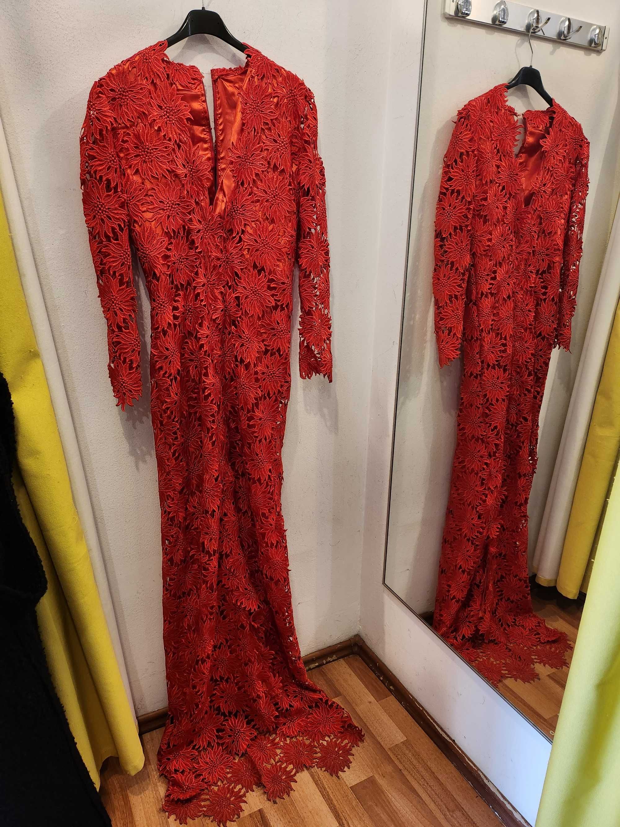 Rochie lunga speciala de ocazie din dantele brodata rosie,marimea S