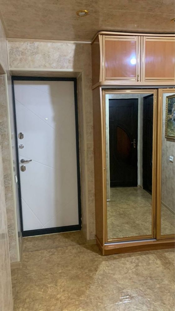 Г.Ахангаран. Продаётся квартира 3 комнатная 45 кв