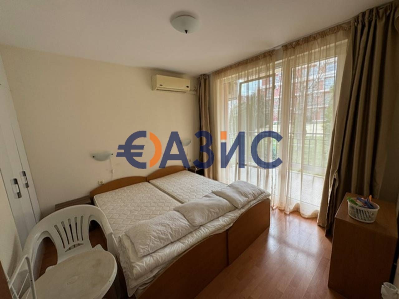 Продава се Тристаен апартамент в к.к. Слънчев бряг - 60 кв.м за 1117 €/кв.м - Снимка #3
