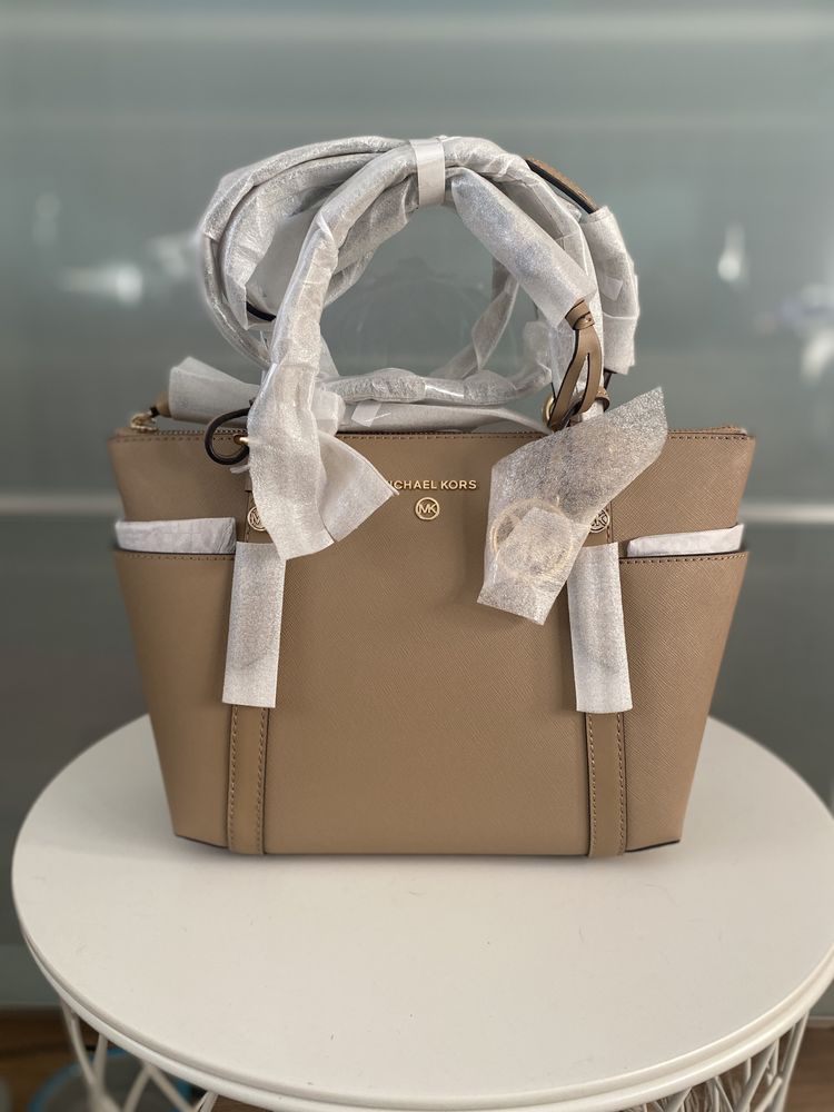 Geanta NOUA Michael Kors Sullivan