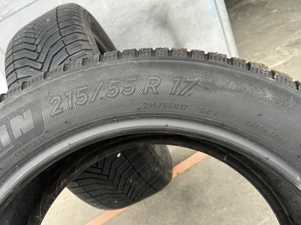 2 бр. всесезонни гуми 215/55/17 Michelin DOT 0217 5,5 mm