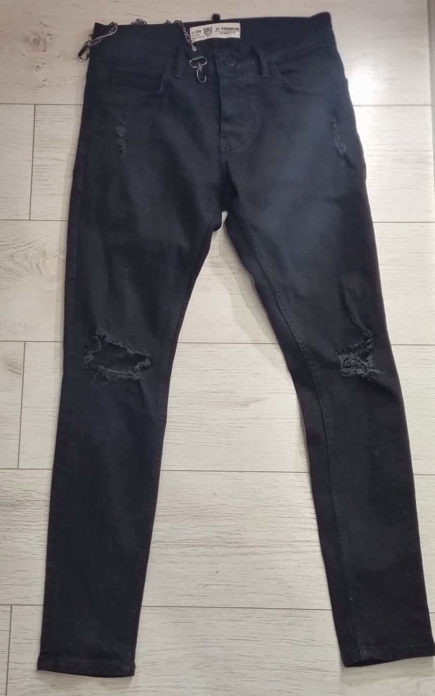 Чёрные джинсы с дырками, брюки на подростка