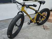Vând bicicleta FatBike - marca PhantomSet
