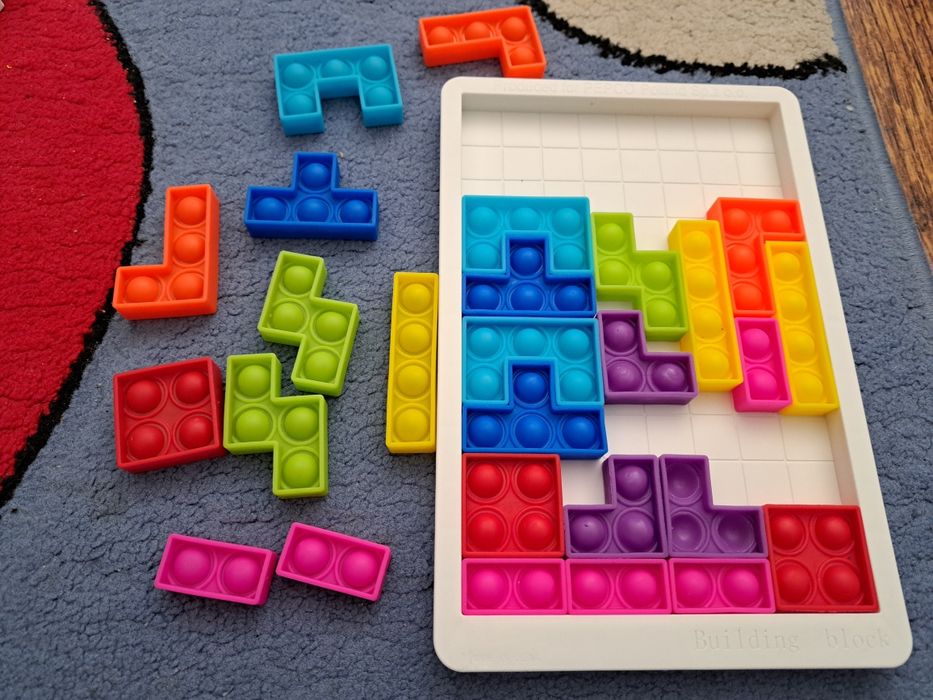 Попит -  тетрис.