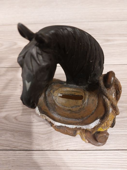 Vand Statueta Cal cu Sa stil pusculita