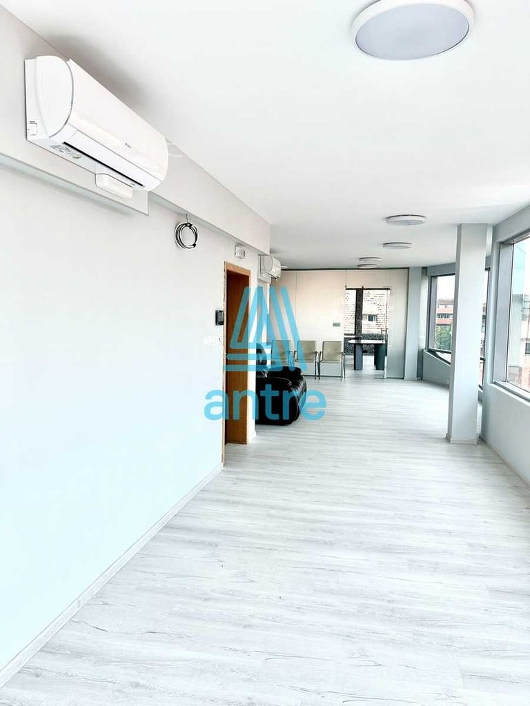 Дава се под наем Офис в София, Център - 115 кв.м за 1725 € - Снимка #5