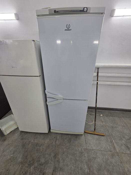 Продам холодильники