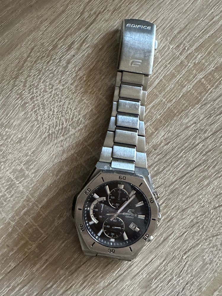 Casio edifice sapphire часовник