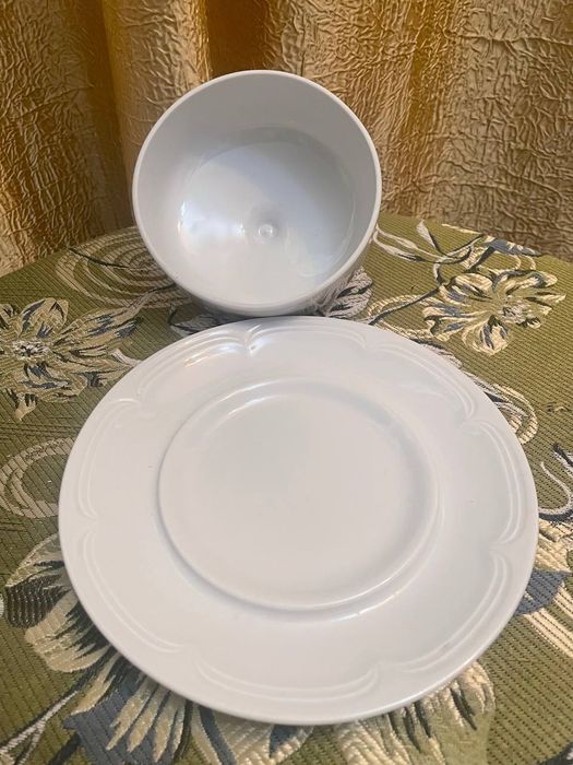 Маслёнки от сервизов.