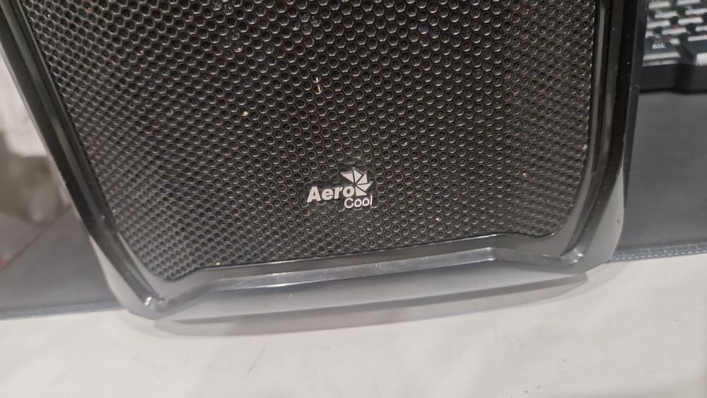 Компьютер новый игровой и монитор