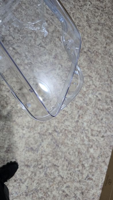 Стекло фары оригинал на X166 mercedes, GL class..GL500,GL400