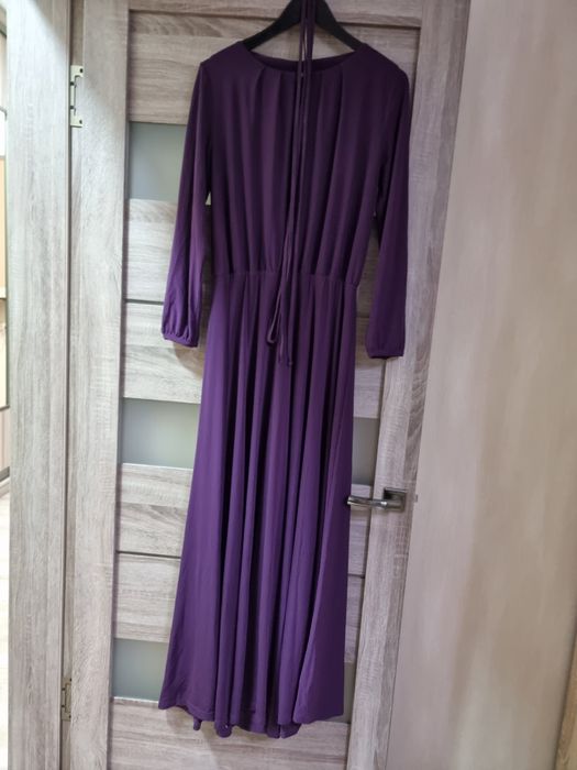 Продам женские платья