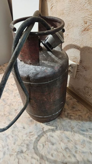 Продам газовый баллон, релуетор и шланг в комплекте