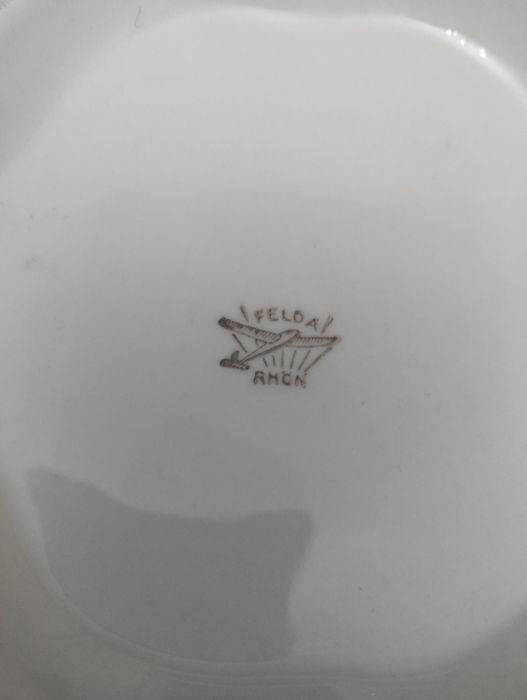 Супница одна новая