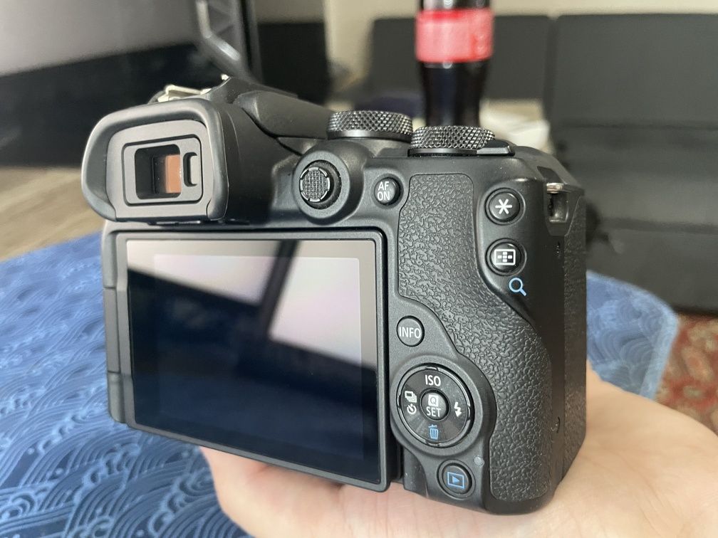 Canon EOS R10 RF-S 18-150 IS STM KIT