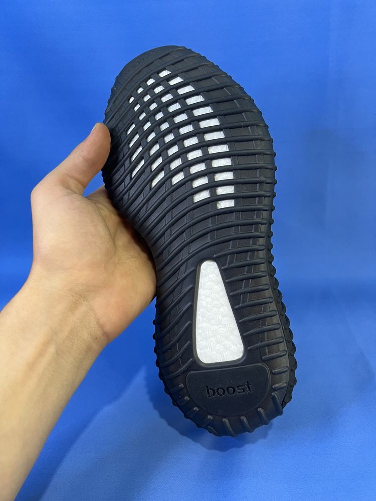 Yeezy 350 v2 Black Reflective 36-45