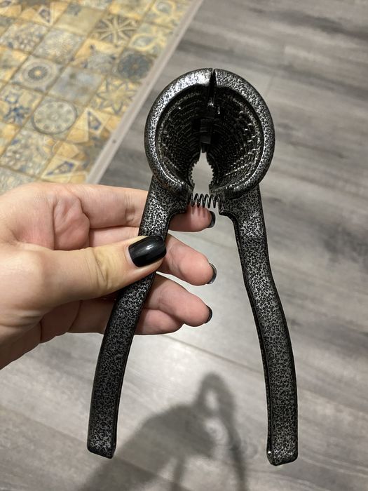 Новая орехоколка