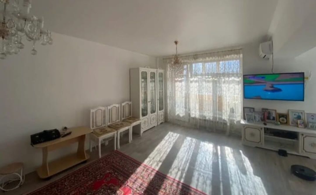 1- комнатная, ТД Арена, кирп, кондиционер,  кухня-студия