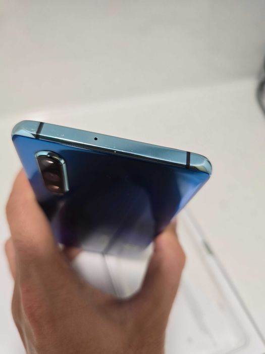 Huawei P30 • 128GB • 6GB RAM • Aurora • Отлично състояние + кутия