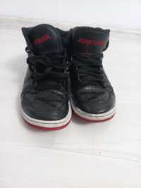 Jordan nike piele