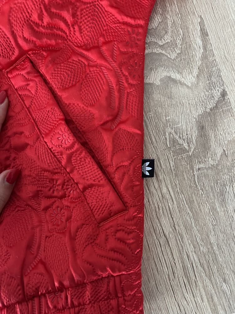 Оригинално дамско яке Adidas