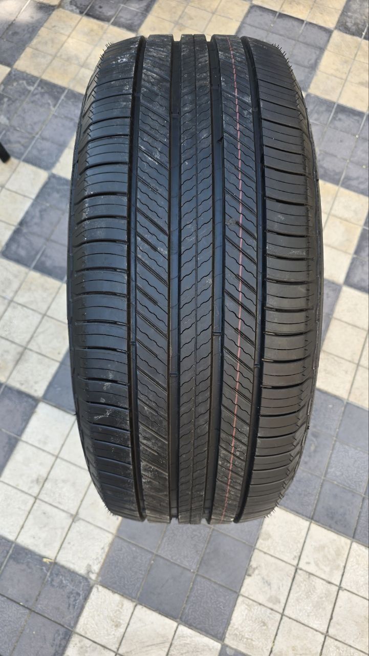 235/55/R19 Michelin