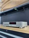 Cd player technics sl pd277a ca nou cu telecomanda