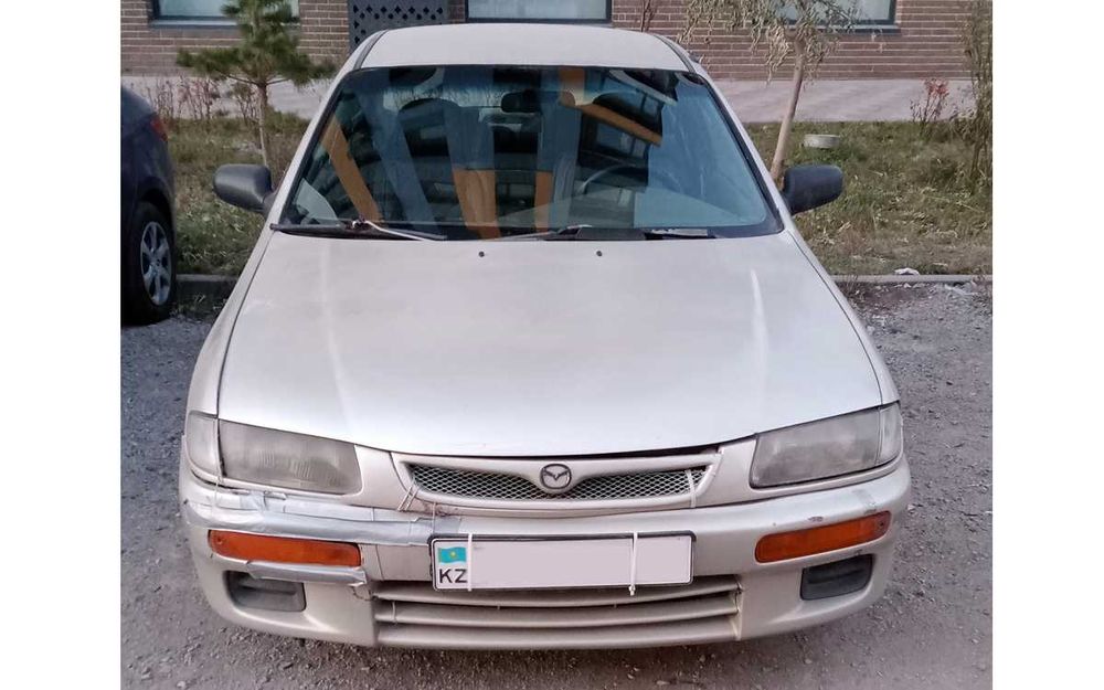 Mazda 323 Ba 1996 года