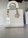 Чанта Lady Dior екрю среден размер