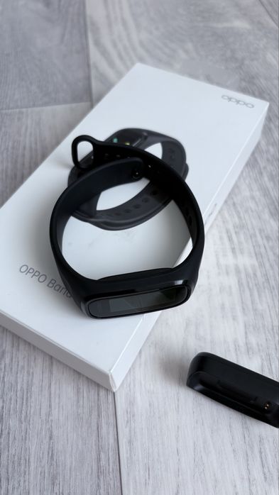 Продам oppo band в отличном состоянии