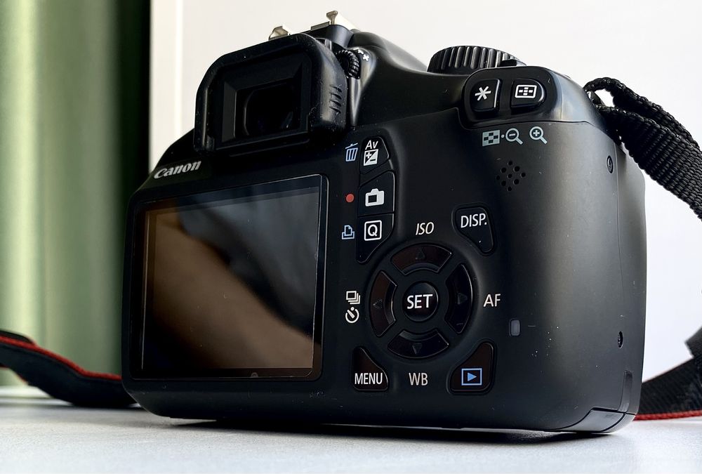Фотоаппарат Canon EOS Rebel T3