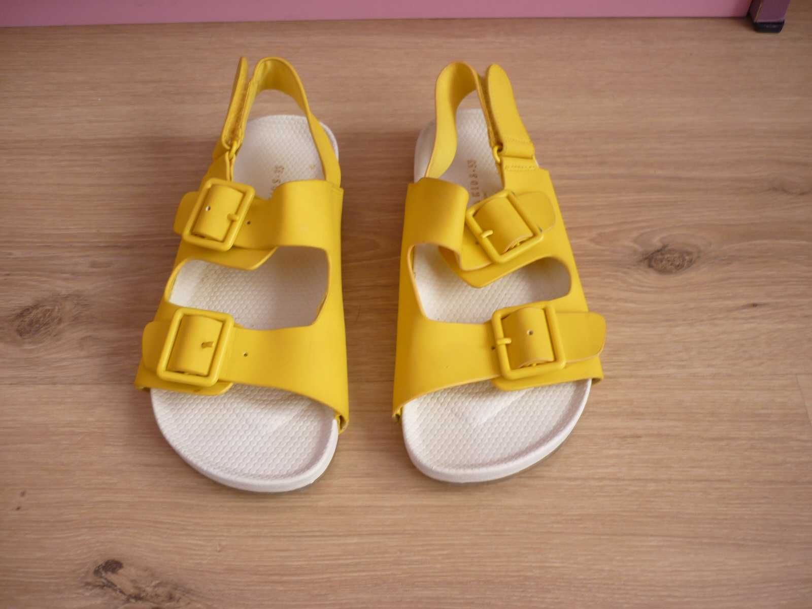 детски летни сандалки