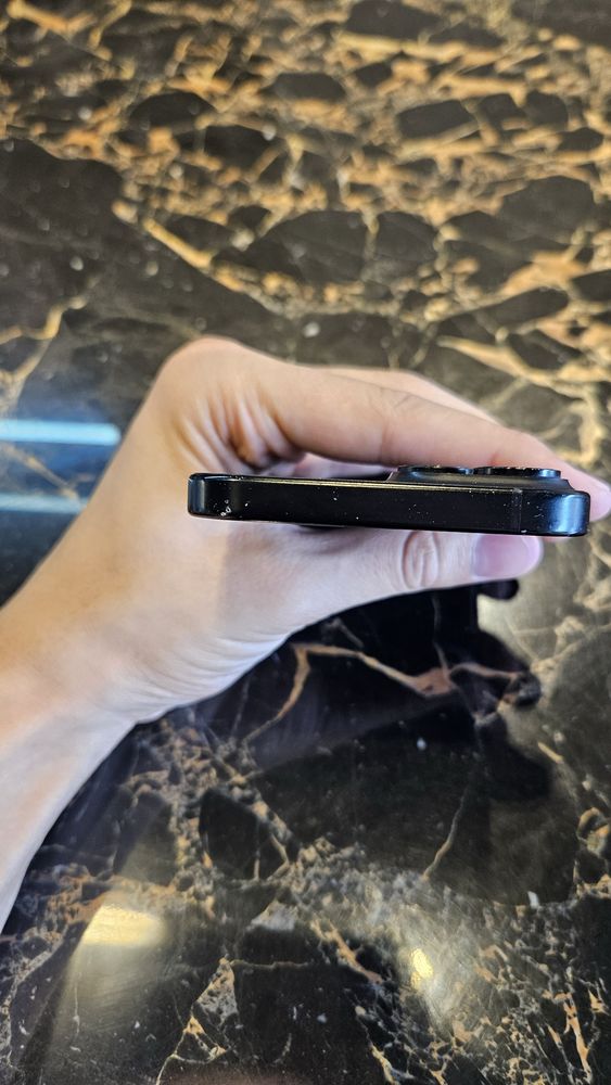 Iphone 15 в хорошем состоянии, есть обмен на xs 128 белый либо черный