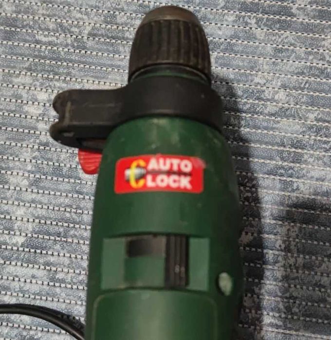 Bormasina cu percutie Bosch PSB 700 RE