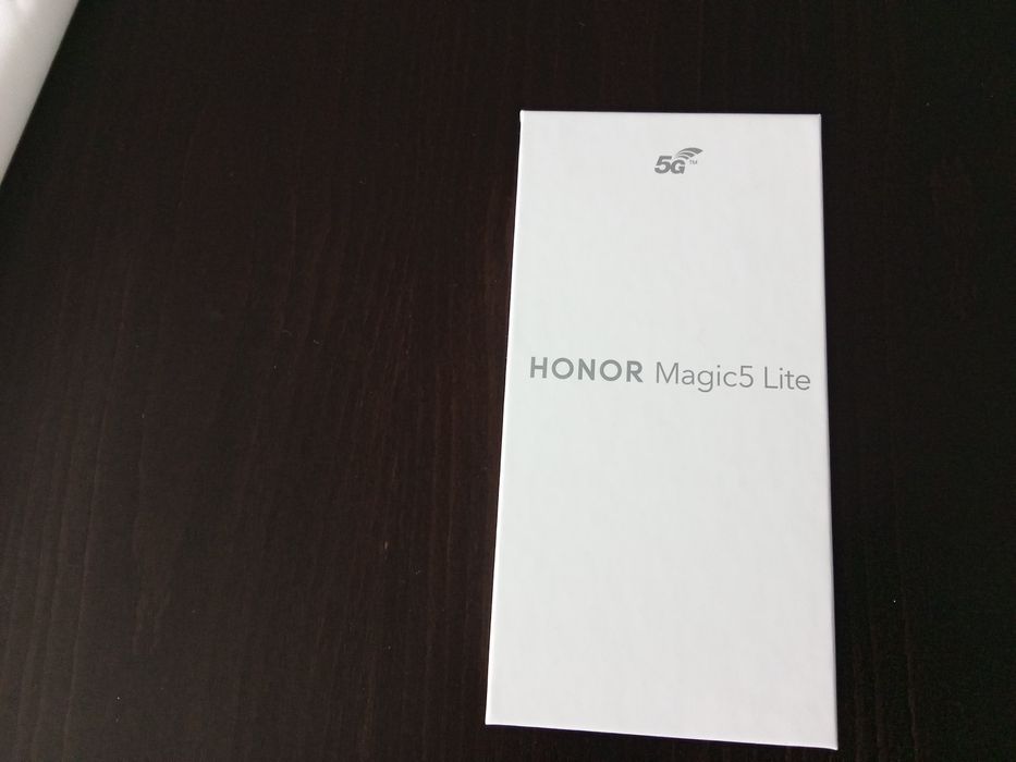 Honor Magic 5 lite