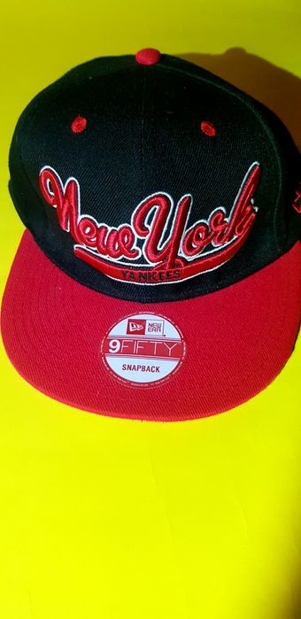 Шапки  Berqdans  G- star  New York  yankes