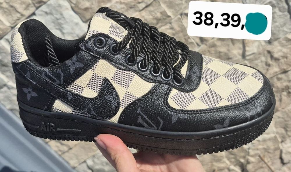 Adidași pentru damă și bărbați