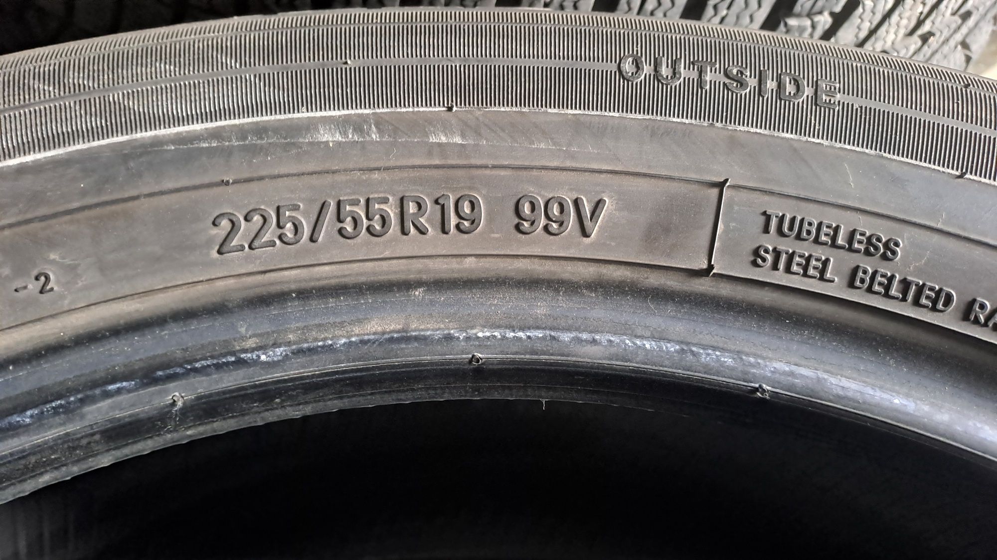 2 Anvelope vara 225 55 r19 TOYO