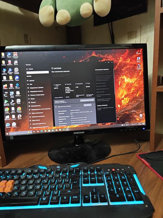 ПК в сборе.Монитор.Колонки.Клавиатура.Мышь.