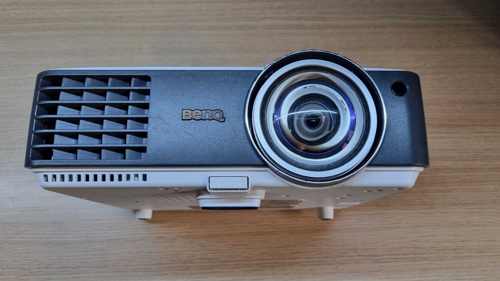 Videoproiector BenQ MW820ST/3D/WXGA/ Contrast 13000:1/3000 ANSI Lumeni