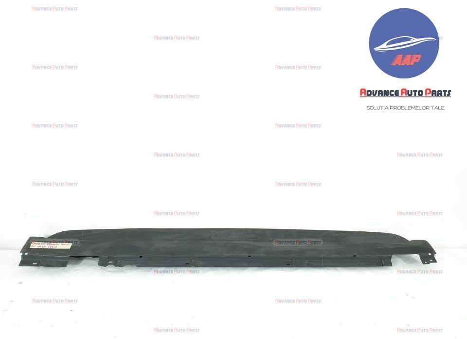 Порше Макан / Porsche Macan Оригинална странична stealth лайстна в доб