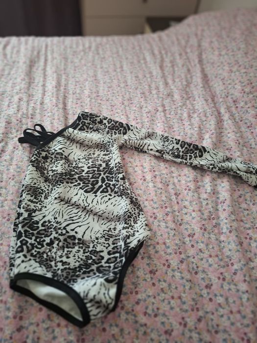 Imbracaminte dans sportiv fete 7- 9 ani