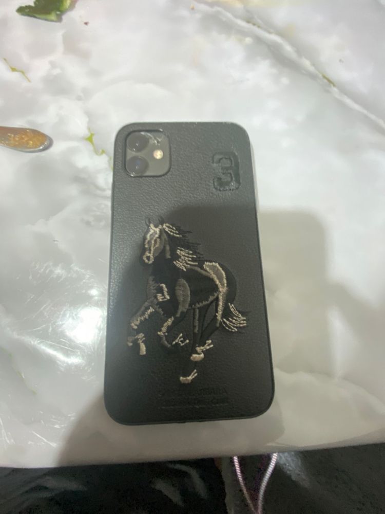 Продам айфон 11 акб83 128гб