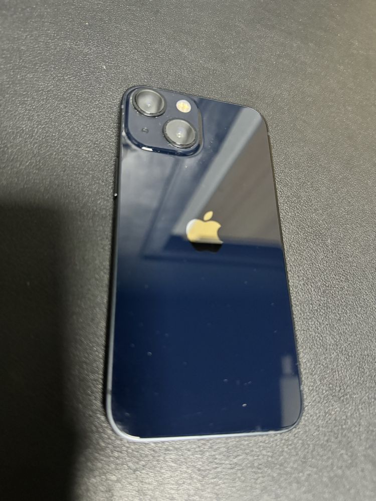 iPhone 13 mini, 128GB, 5G, Midnight, baterie 98%, liber rețea