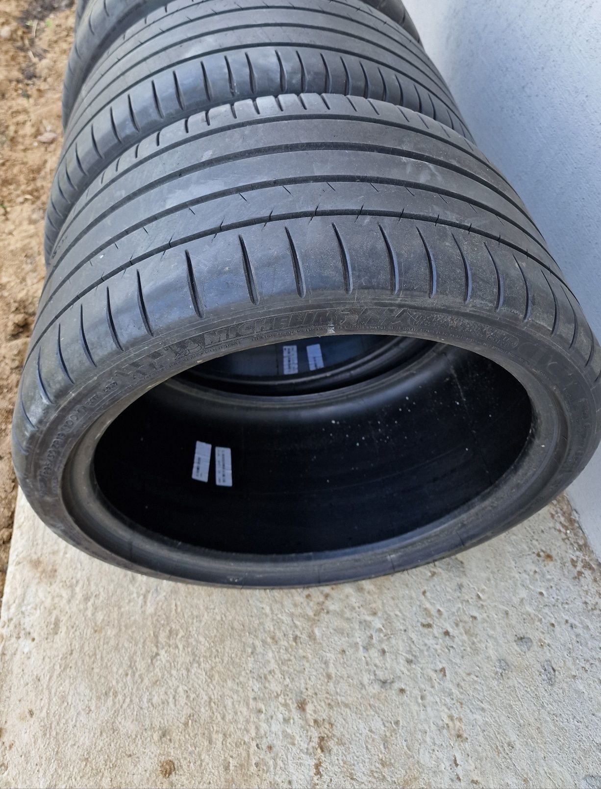 Vand 2x 295/30/ ZR 19  Michelin pilot super sport