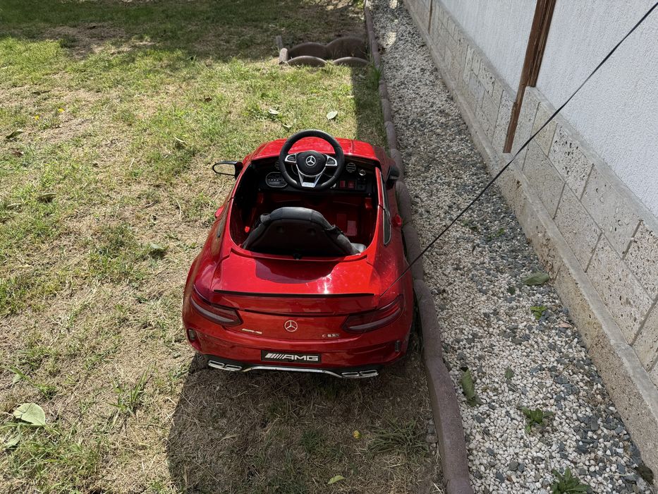 Masinuta electrica pentru copii cu telecomanda